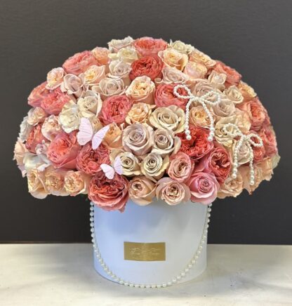 Large Size Pearl Bow Style Arrangment