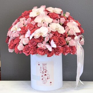 King and Queen Box Arrangment in Large Size